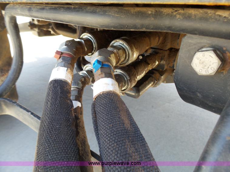 image for item K8764 2012 New Holland T4030 Deluxe MFWD tractor