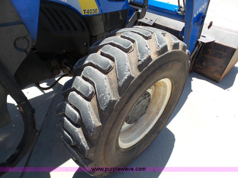 image for item K8764 2012 New Holland T4030 Deluxe MFWD tractor