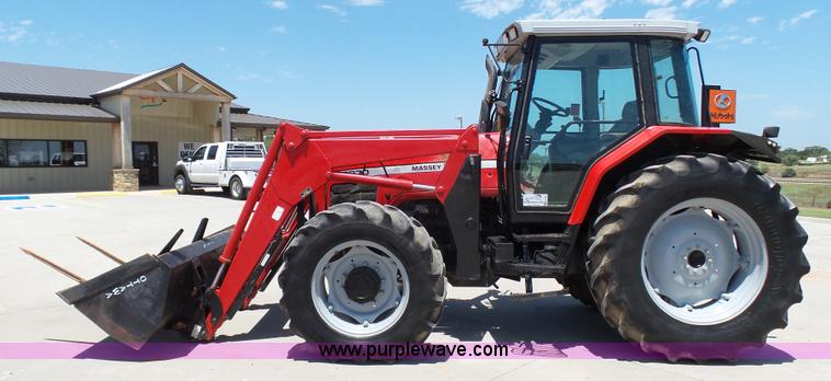 image for item K8765 2000 Massey-Ferguson 6270 MFWD tractor