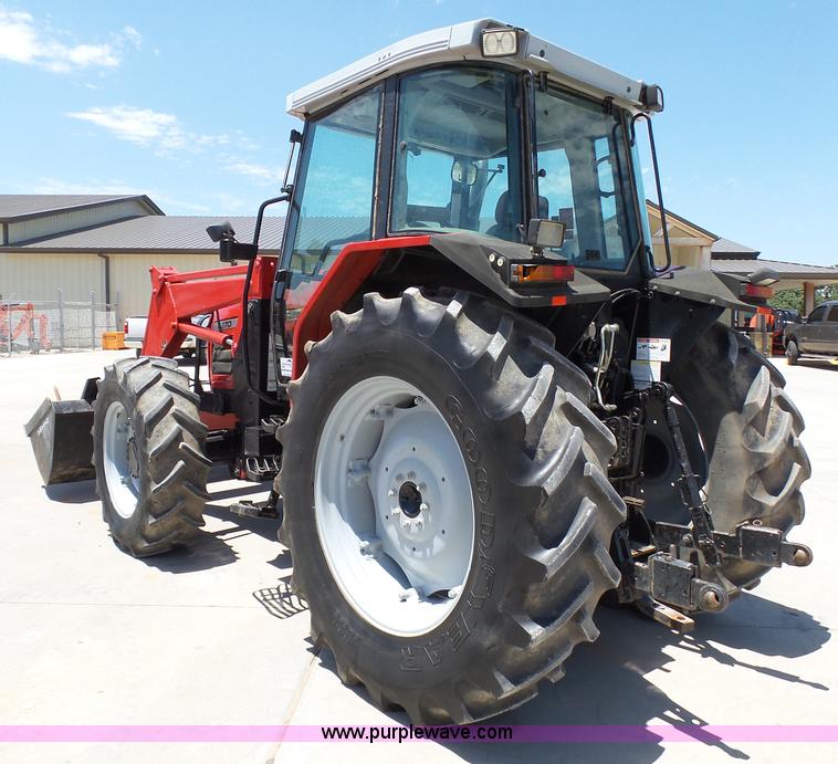 image for item K8765 2000 Massey-Ferguson 6270 MFWD tractor