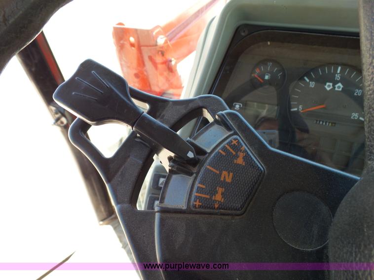 image for item K8765 2000 Massey-Ferguson 6270 MFWD tractor