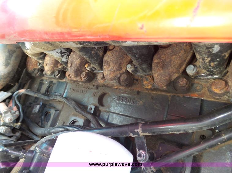 image for item K8765 2000 Massey-Ferguson 6270 MFWD tractor