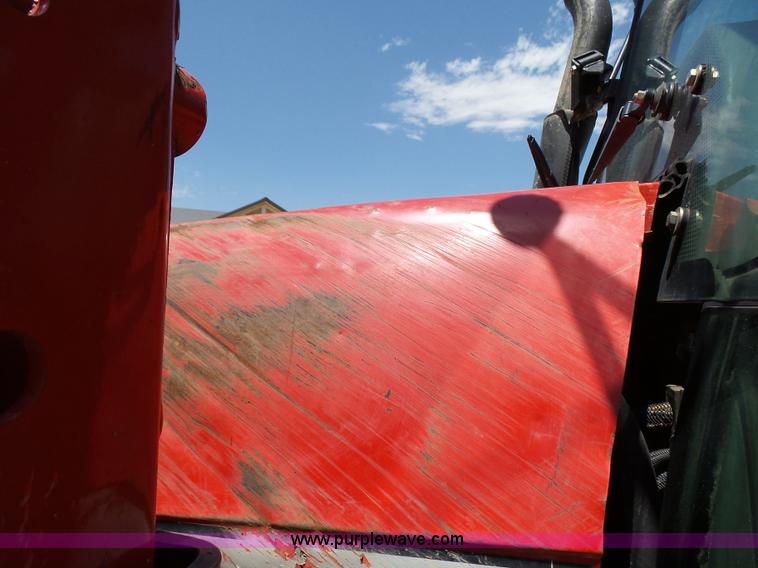 image for item K8765 2000 Massey-Ferguson 6270 MFWD tractor