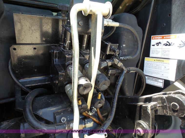 image for item K8765 2000 Massey-Ferguson 6270 MFWD tractor