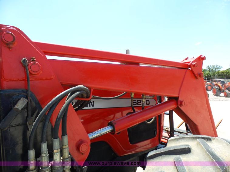 image for item K8765 2000 Massey-Ferguson 6270 MFWD tractor