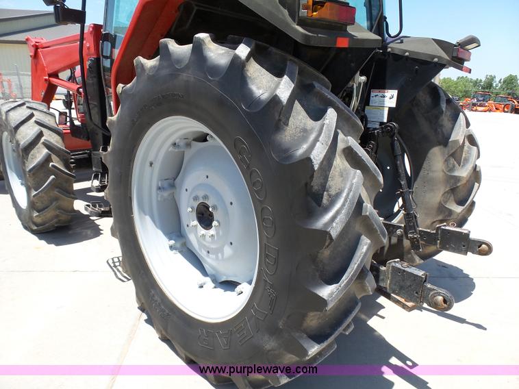 image for item K8765 2000 Massey-Ferguson 6270 MFWD tractor