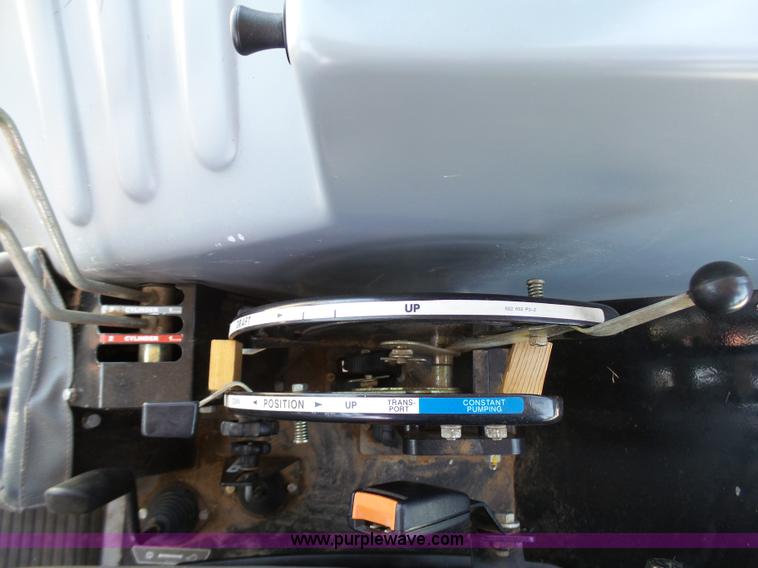 image for item K8766 2008 Massey-Ferguson 583 MFWD tractor