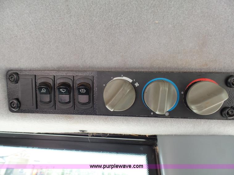 image for item K8766 2008 Massey-Ferguson 583 MFWD tractor