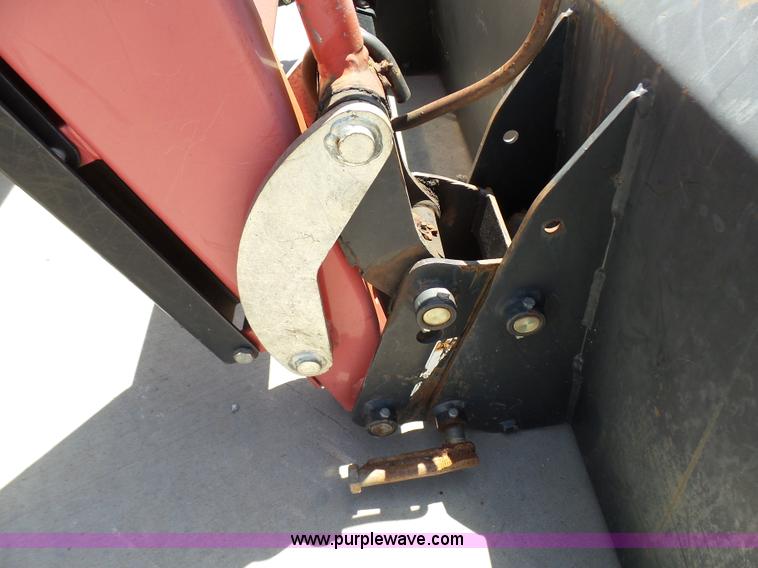 image for item K8766 2008 Massey-Ferguson 583 MFWD tractor