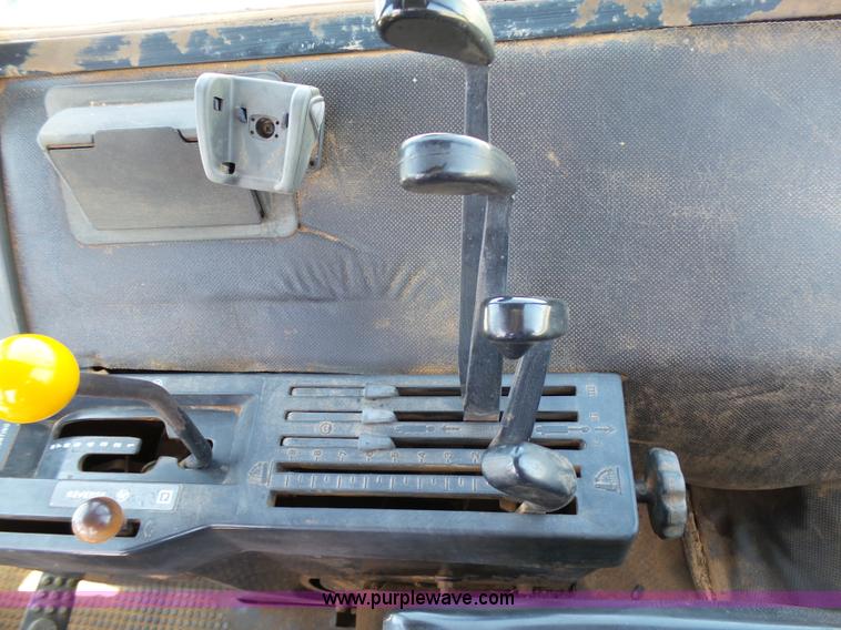 image for item K8767 1980 John Deere 4840 tractor