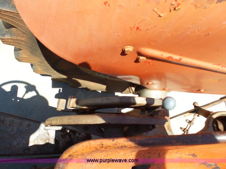 image for item K8768 1960 Massey-Ferguson 65 tractor