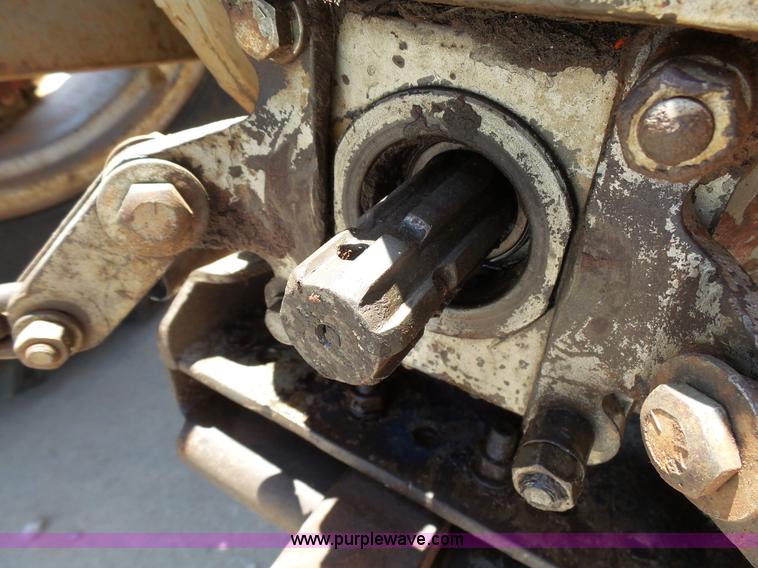 image for item K8768 1960 Massey-Ferguson 65 tractor