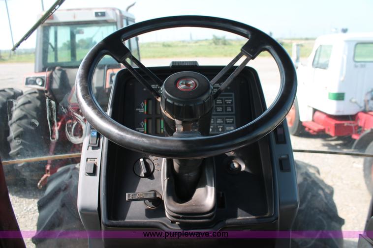 image for item K8775 1989 Case IH 7140 MFWD tractor