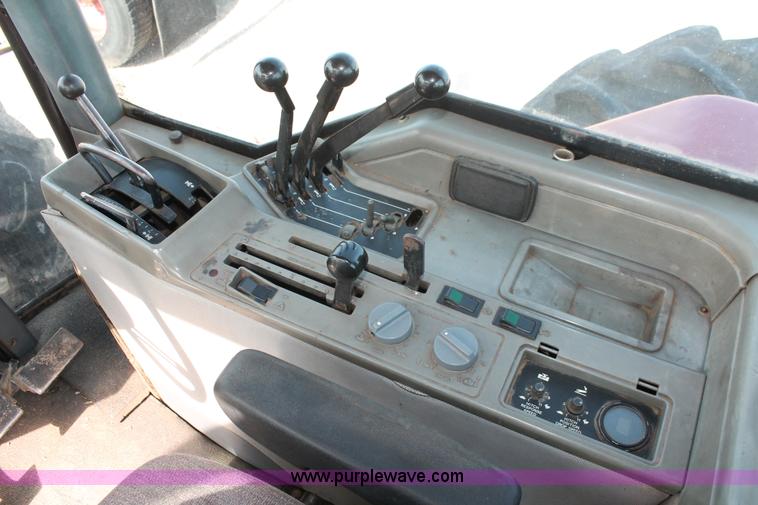 image for item K8775 1989 Case IH 7140 MFWD tractor