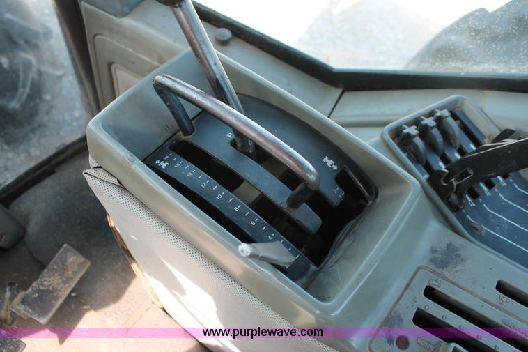 image for item K8775 1989 Case IH 7140 MFWD tractor