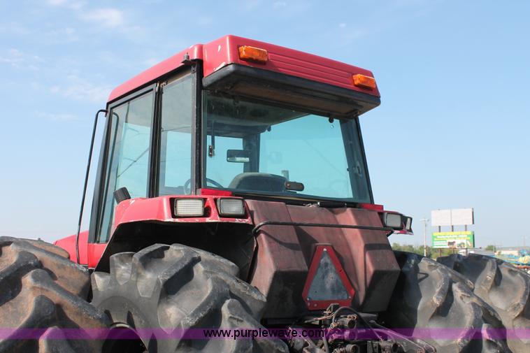 image for item K8775 1989 Case IH 7140 MFWD tractor