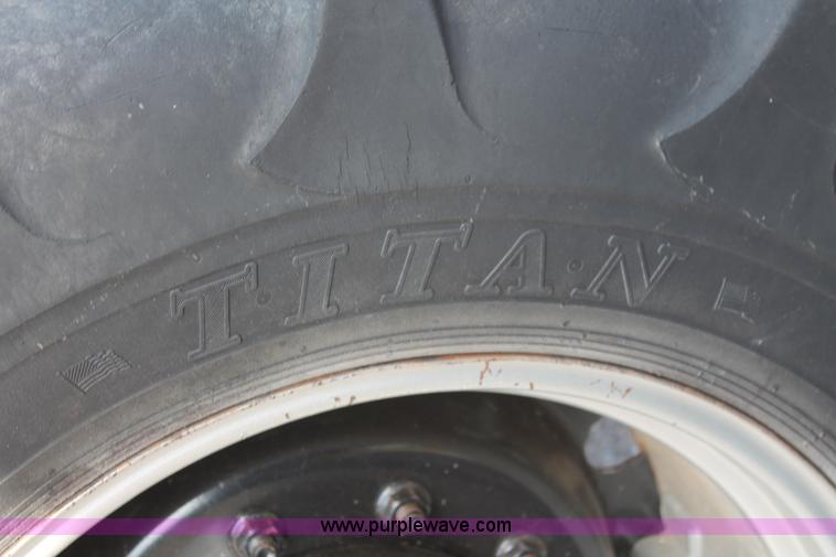 image for item K8775 1989 Case IH 7140 MFWD tractor