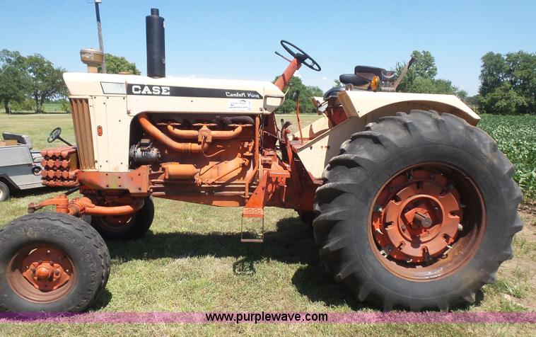 image for item L4941 1968 Case 930 tractor