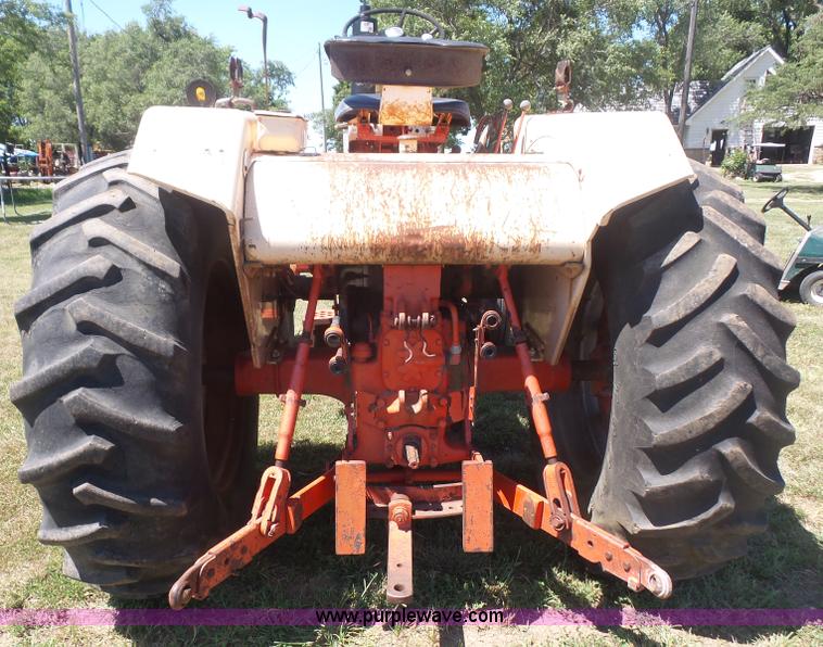 image for item L4941 1968 Case 930 tractor