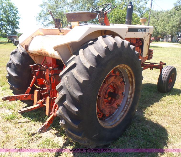 image for item L4941 1968 Case 930 tractor