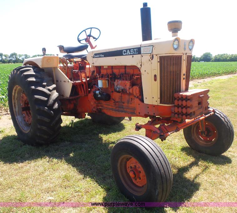 image for item L4941 1968 Case 930 tractor