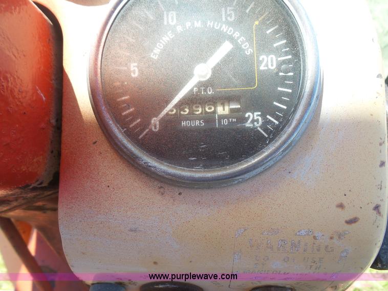 image for item L4942 1966 Case 930 tractor