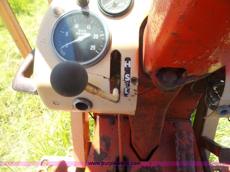 image for item L4942 1966 Case 930 tractor