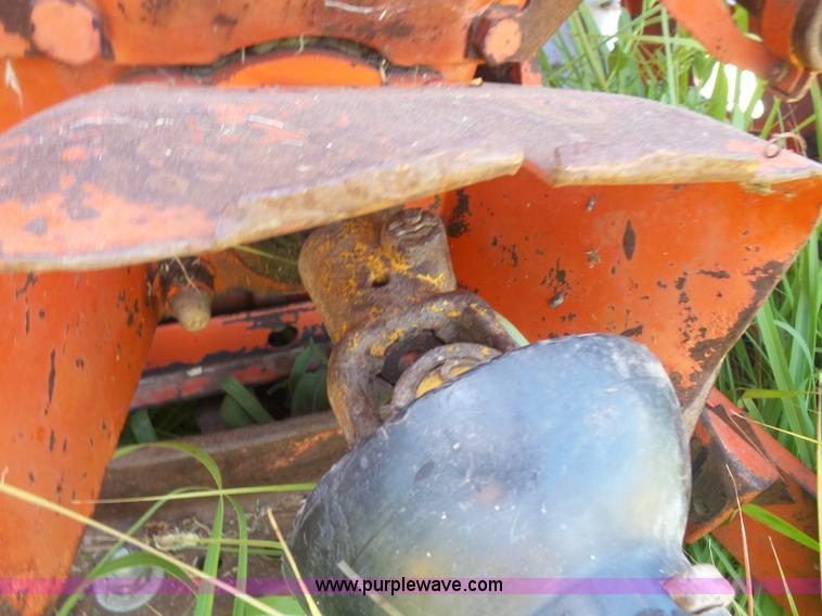 image for item L4942 1966 Case 930 tractor