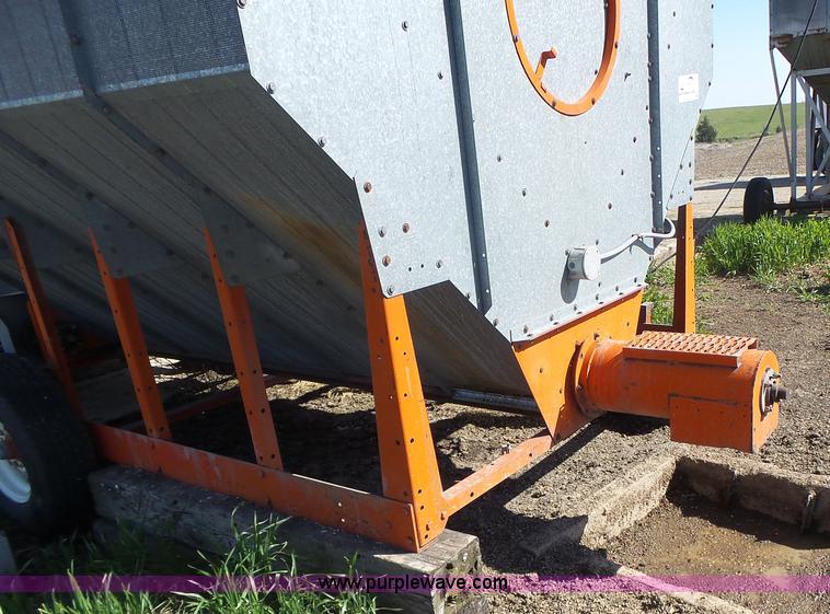 image for item L6025 Farm Fan AB250 grain dryer