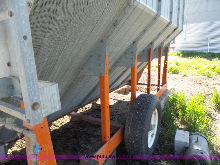 image for item L6025 Farm Fan AB250 grain dryer