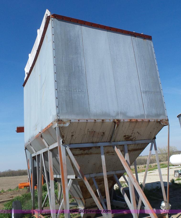 image for item L6026 Grain dryer wet tank
