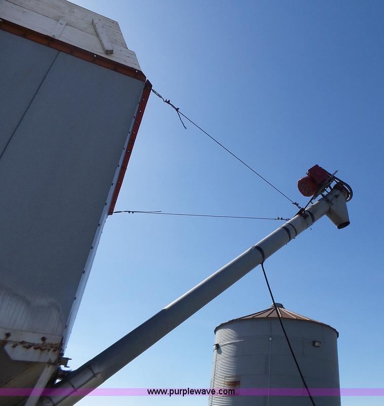 image for item L6026 Grain dryer wet tank