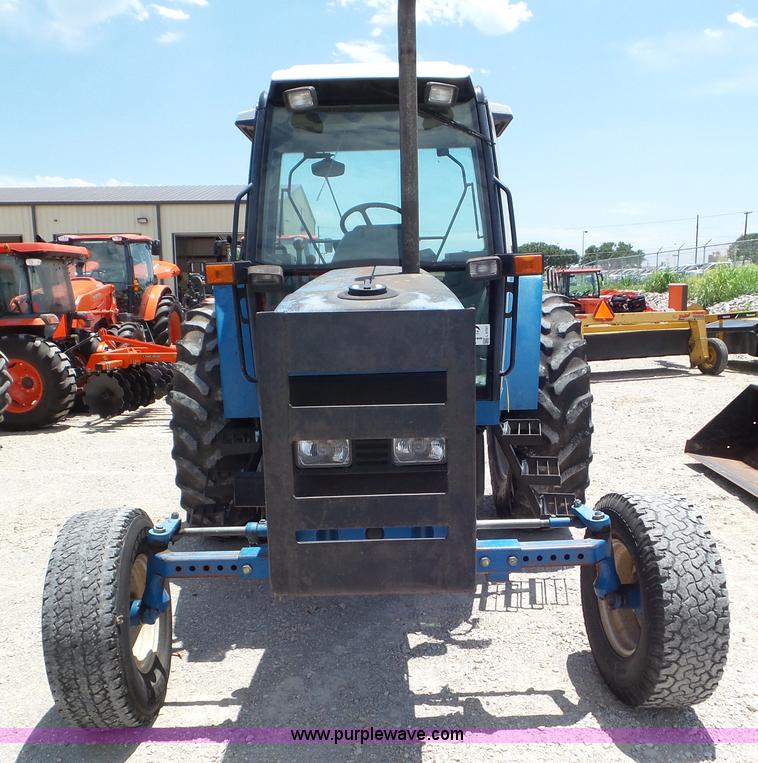 image for item L6781 1992 Ford 7740 tractor