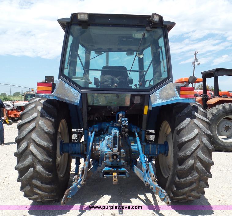 image for item L6781 1992 Ford 7740 tractor
