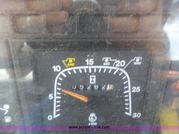 image for item L6781 1992 Ford 7740 tractor