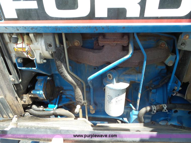image for item L6781 1992 Ford 7740 tractor