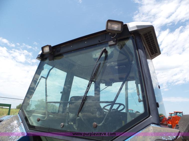 image for item L6781 1992 Ford 7740 tractor