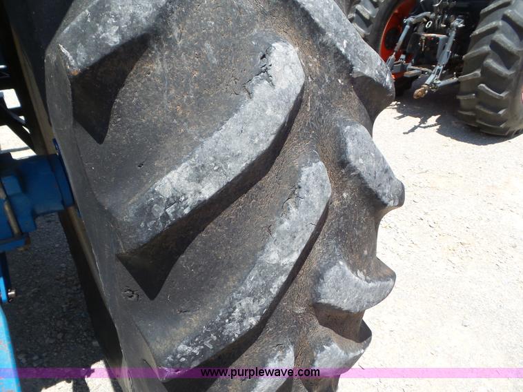 image for item L6781 1992 Ford 7740 tractor