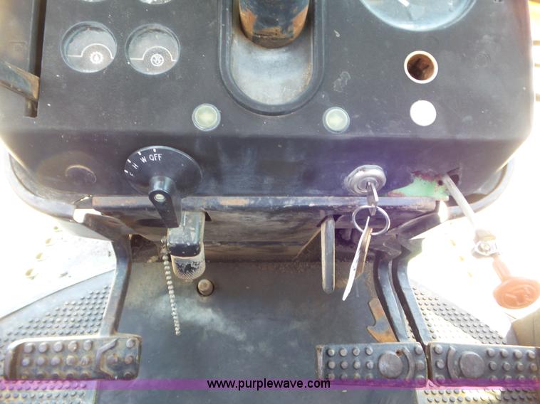 image for item L6782 1974 John Deere 4030 tractor