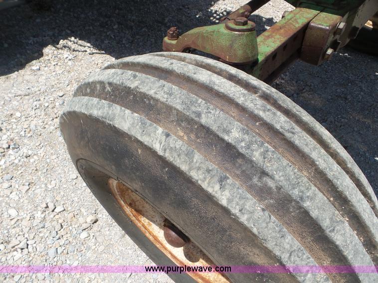 image for item L6782 1974 John Deere 4030 tractor