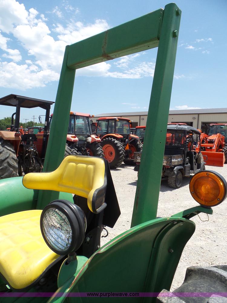 image for item L6783 1983 John Deere 2150 tractor