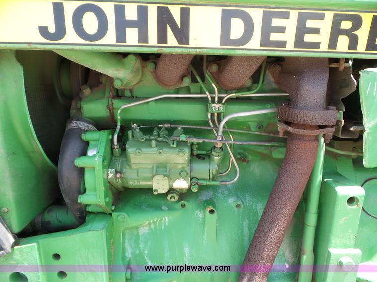 image for item L6783 1983 John Deere 2150 tractor