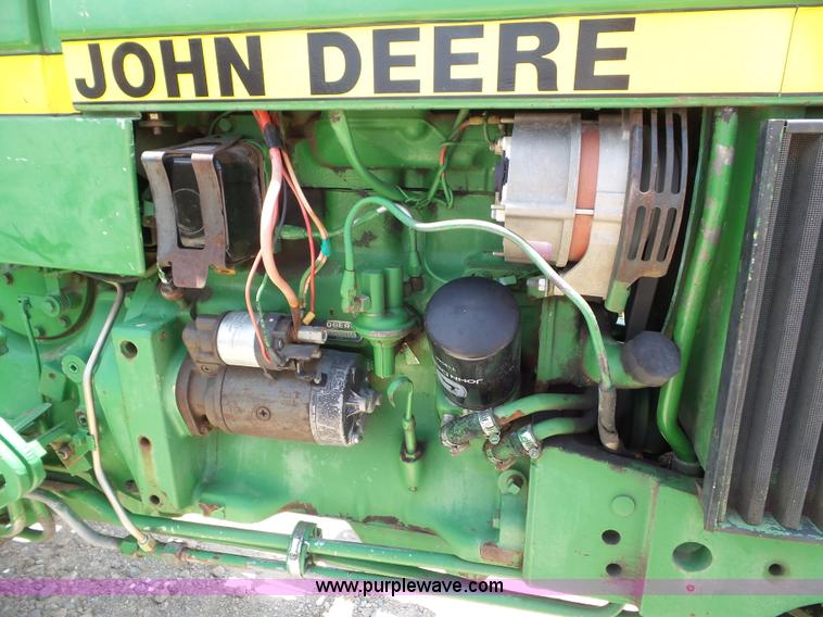 image for item L6783 1983 John Deere 2150 tractor