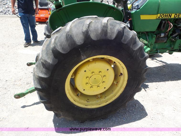 image for item L6783 1983 John Deere 2150 tractor