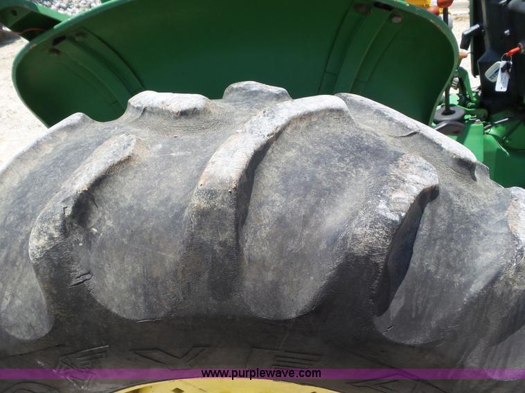 image for item L6783 1983 John Deere 2150 tractor