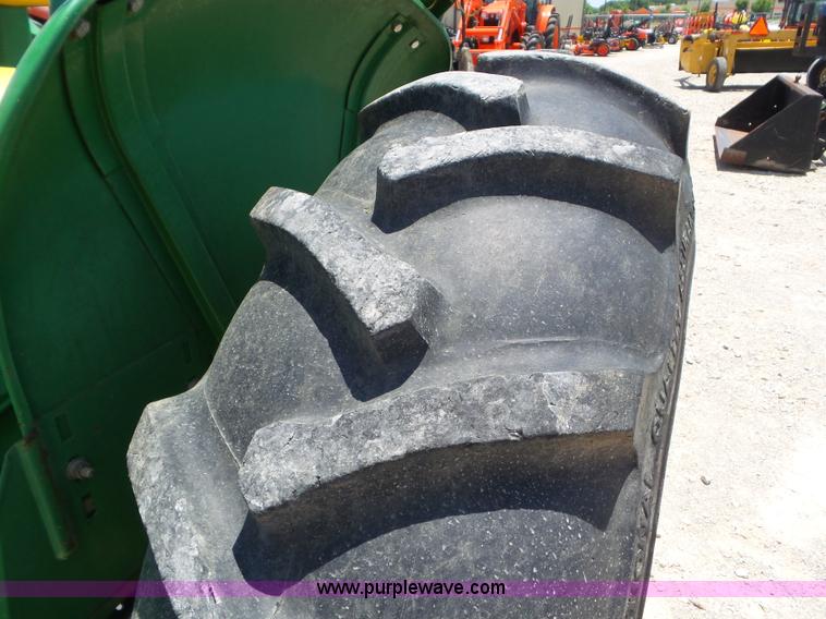 image for item L6783 1983 John Deere 2150 tractor