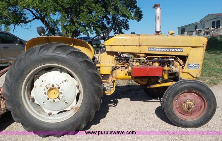 image for item L6832 International 404 tractor