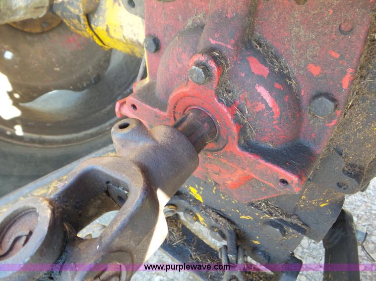 image for item L6832 International 404 tractor