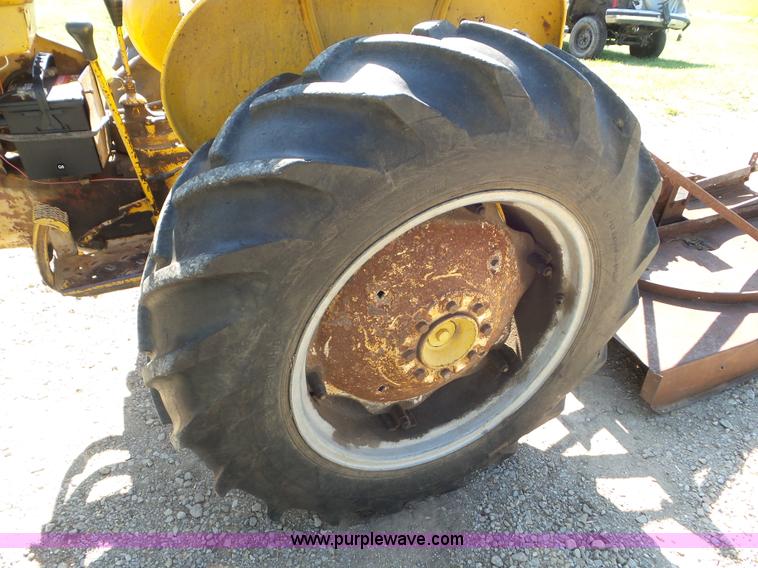 image for item L6832 International 404 tractor