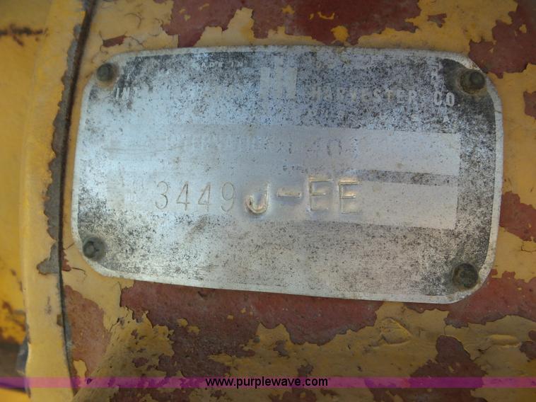 image for item L6832 International 404 tractor